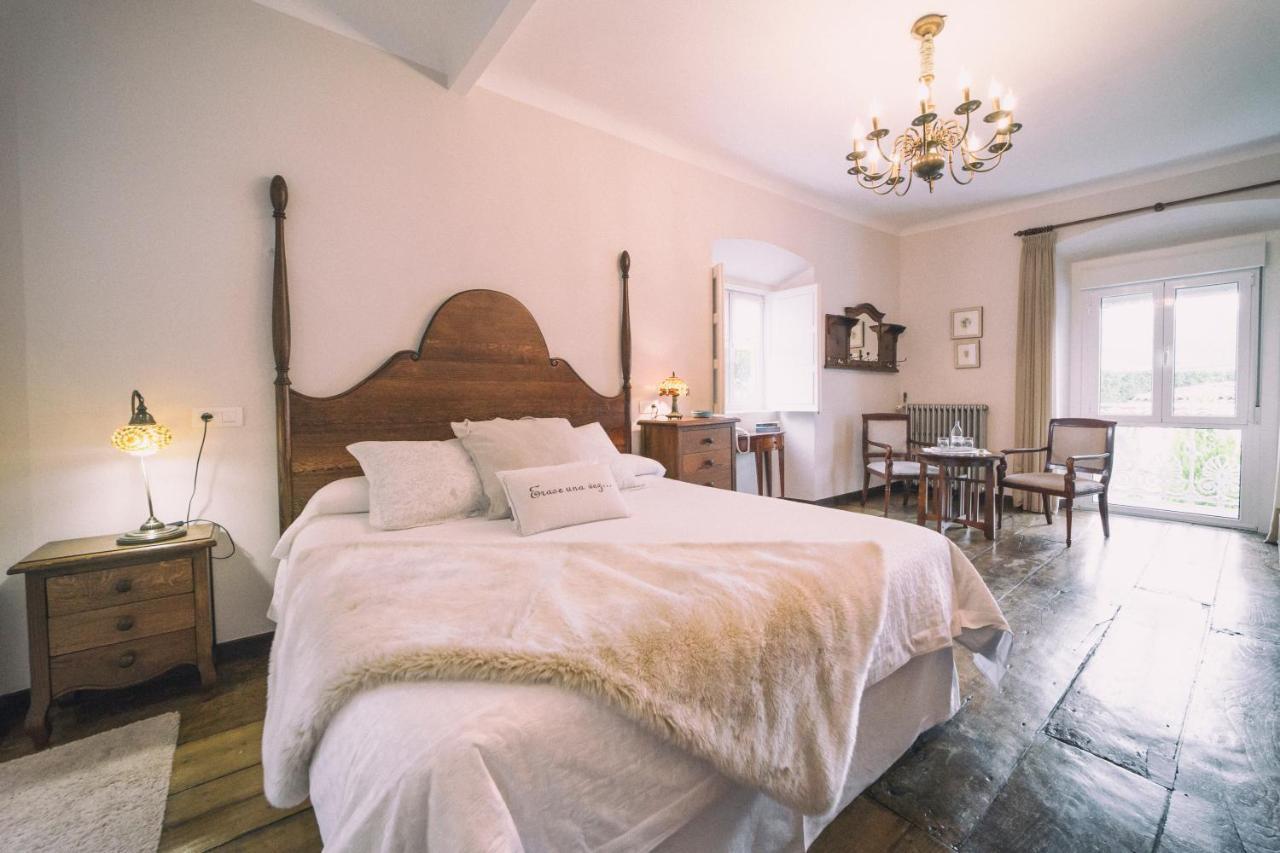 La Casona De Amandi Hotel Villaviciosa  Bagian luar foto