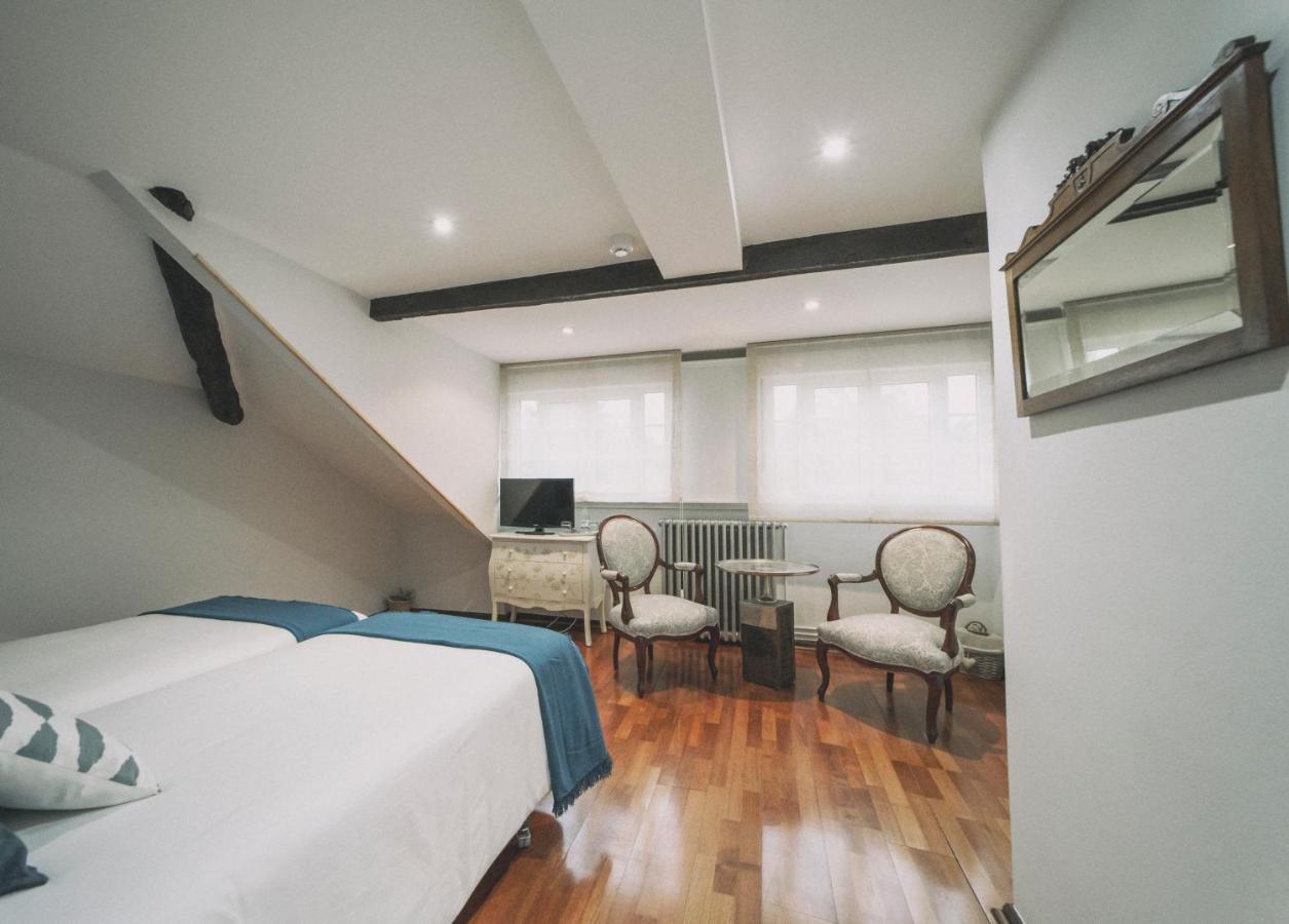 La Casona De Amandi Hotel Villaviciosa  Bagian luar foto